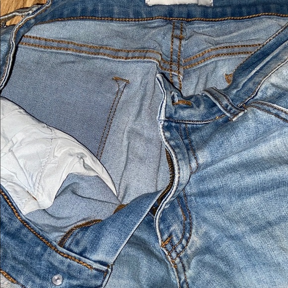 Woman’s jeans - Picture 3 of 3